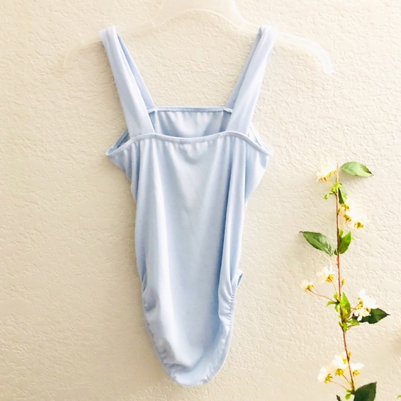 Boohoo Basic Rib Square Neck Thick Strap Bodysuit - Picture 3 of 8